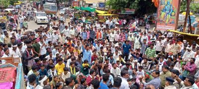 जिले में खाद न मिलने से सप्ताहभर से हो रहे प्रदर्शन